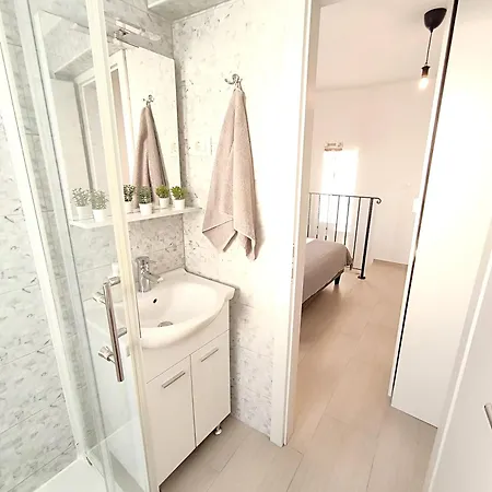Lägenhet Central Apartment & Room Niko *