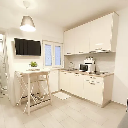 Central Apartment & Room Niko Apartment Split
