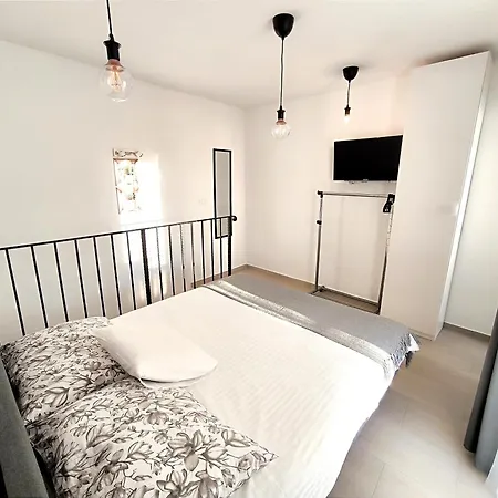 Central Apartment & Room Niko Apartment *