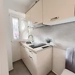Central Apartment Niko Apartman