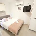 Central Apartment Niko