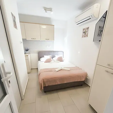 アパート Central Apartment Niko スプリト